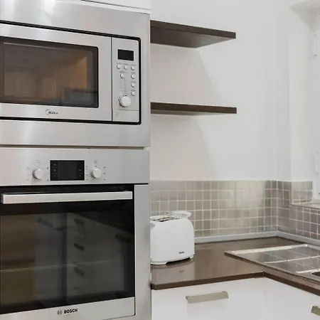 Lägenhet Bugibba Square 3bed By Homely! St. Paul's Bay