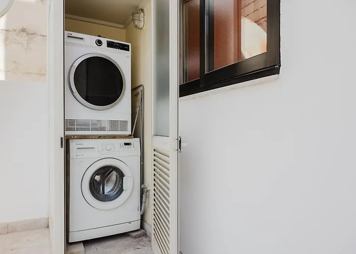 Bugibba Square 3bed By Homely! Апартаменты Сент-Полс-Бей