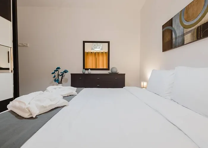 Bugibba Square 3bed By Homely! Апартаменты *