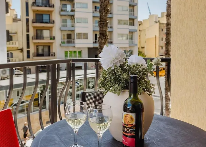 Апартаменты Bugibba Square 3bed By Homely! Сент-Полс-Бей